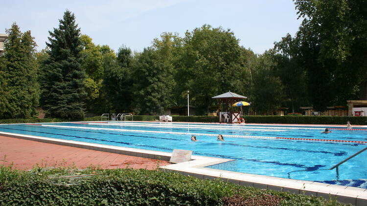 Római Beach Baths