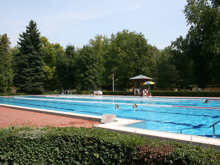 Római Beach Baths