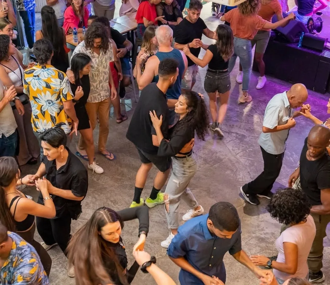 Mojo Market's Salsa Sundays