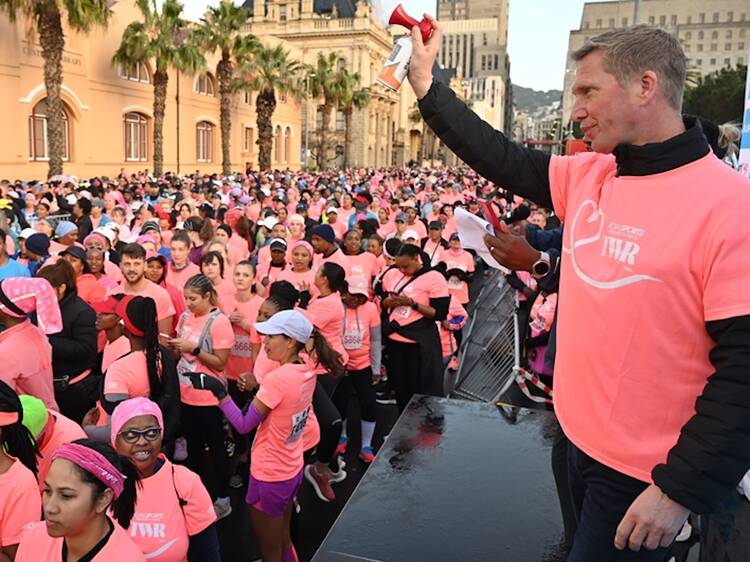 Women’s Race brings a sea of pink! And road closures…