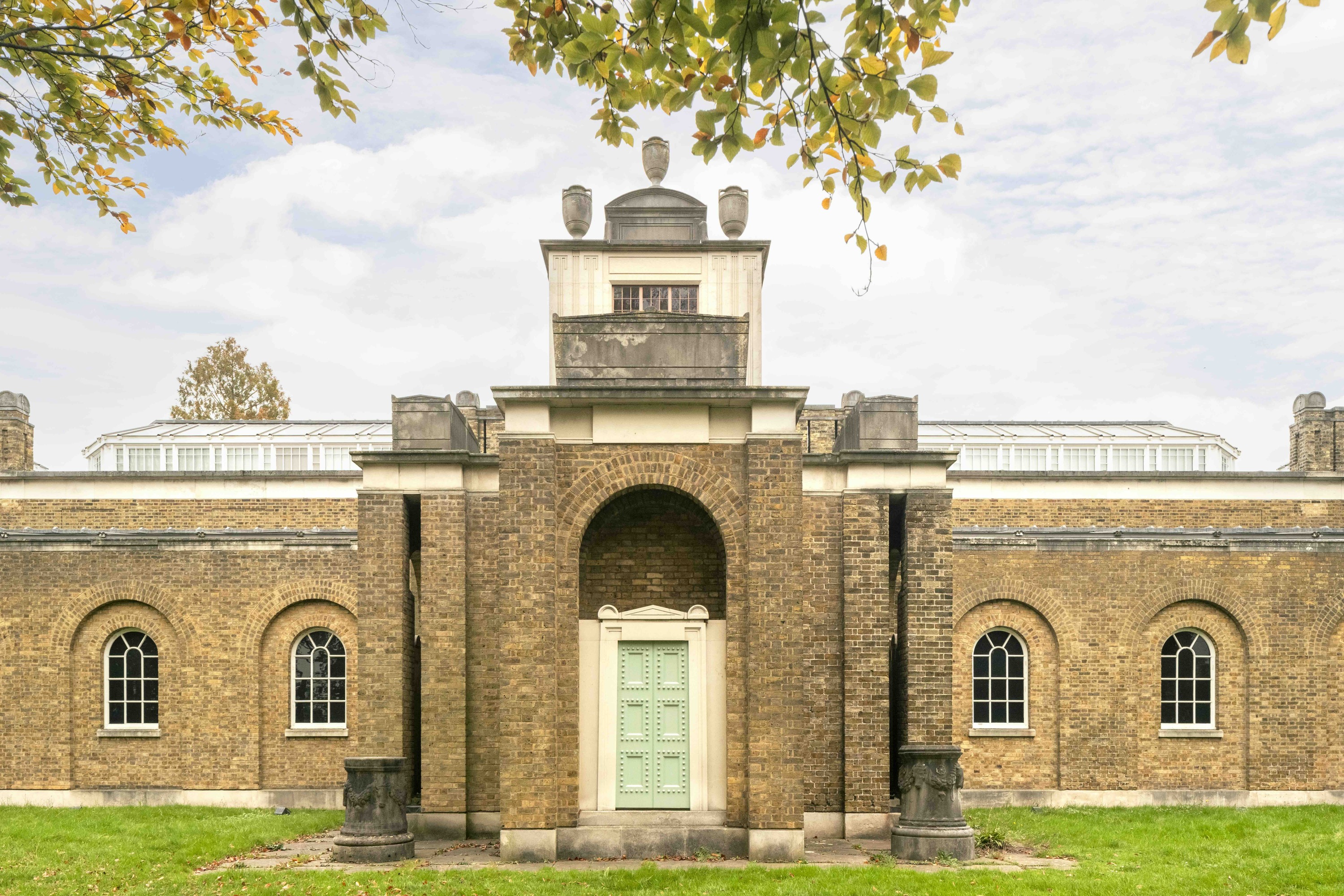 This famous London art gallery is opening a new pavilion and sculpture garden