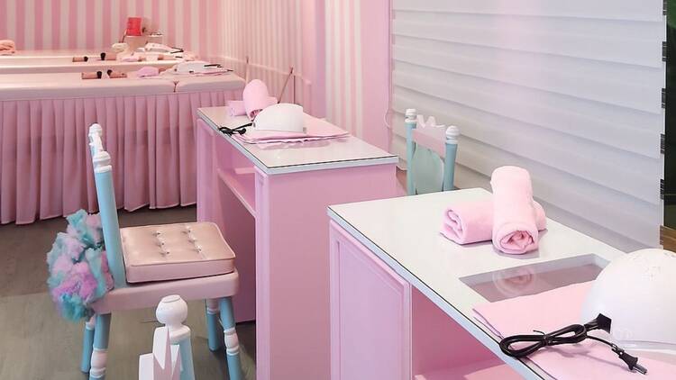 Girls & Moms spa