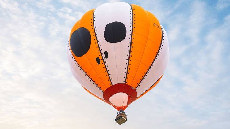 A Beavertown 'Skulloon' flying