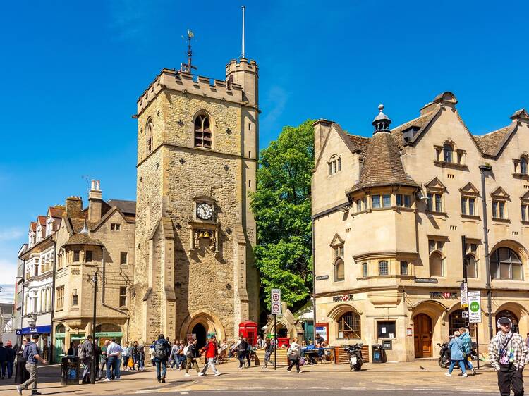 Go behind-the-scenes on a University of Oxford tour