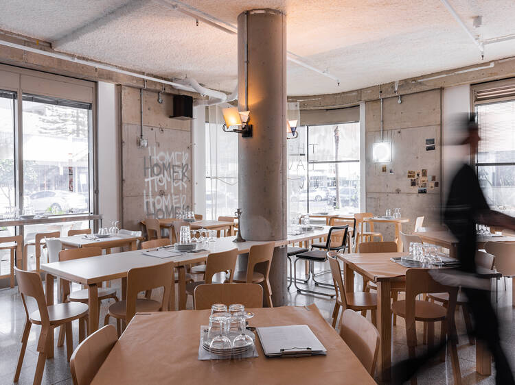 Homer Rouge Taverna