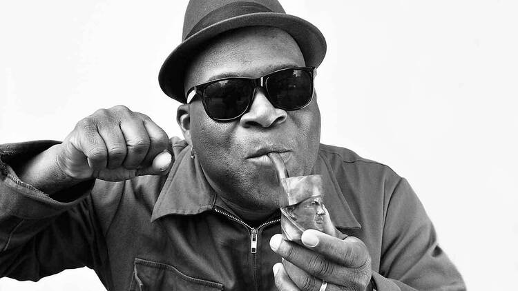 Barrence Whitfield.