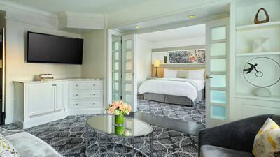 Loews Regency New York: This Swanky Manhattan Hotel Is Just Five