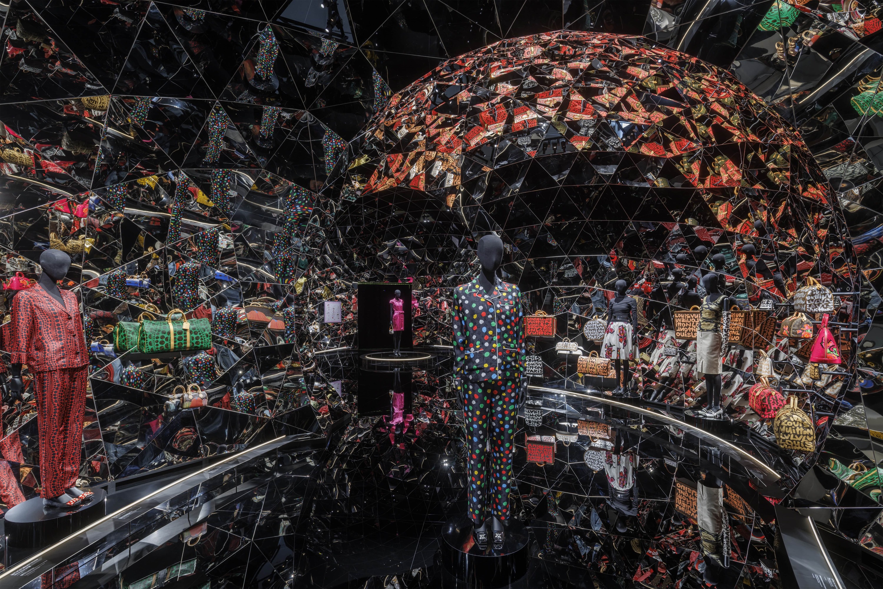 LOUIS VUITTON VISIONARY JOURNEYS 中之島美術館 VJ-Tunkscape-@Jeremie-