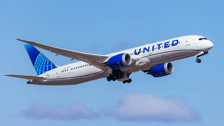 United Airlines Boeing 787-9 Dreamliner 