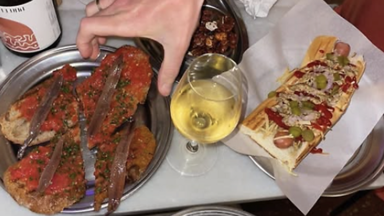 Los mejores lugares para beber y comprar vino natural en Madrid