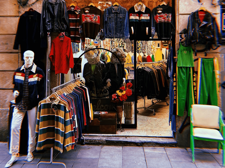 Riera Baixa Street Market