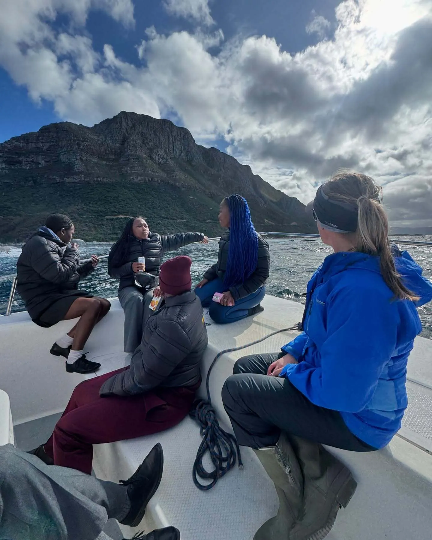 From one-off snorkel trips to six-week journeys in ocean literacy, innovation, and art, Zandi wants to take the next generation deeper.