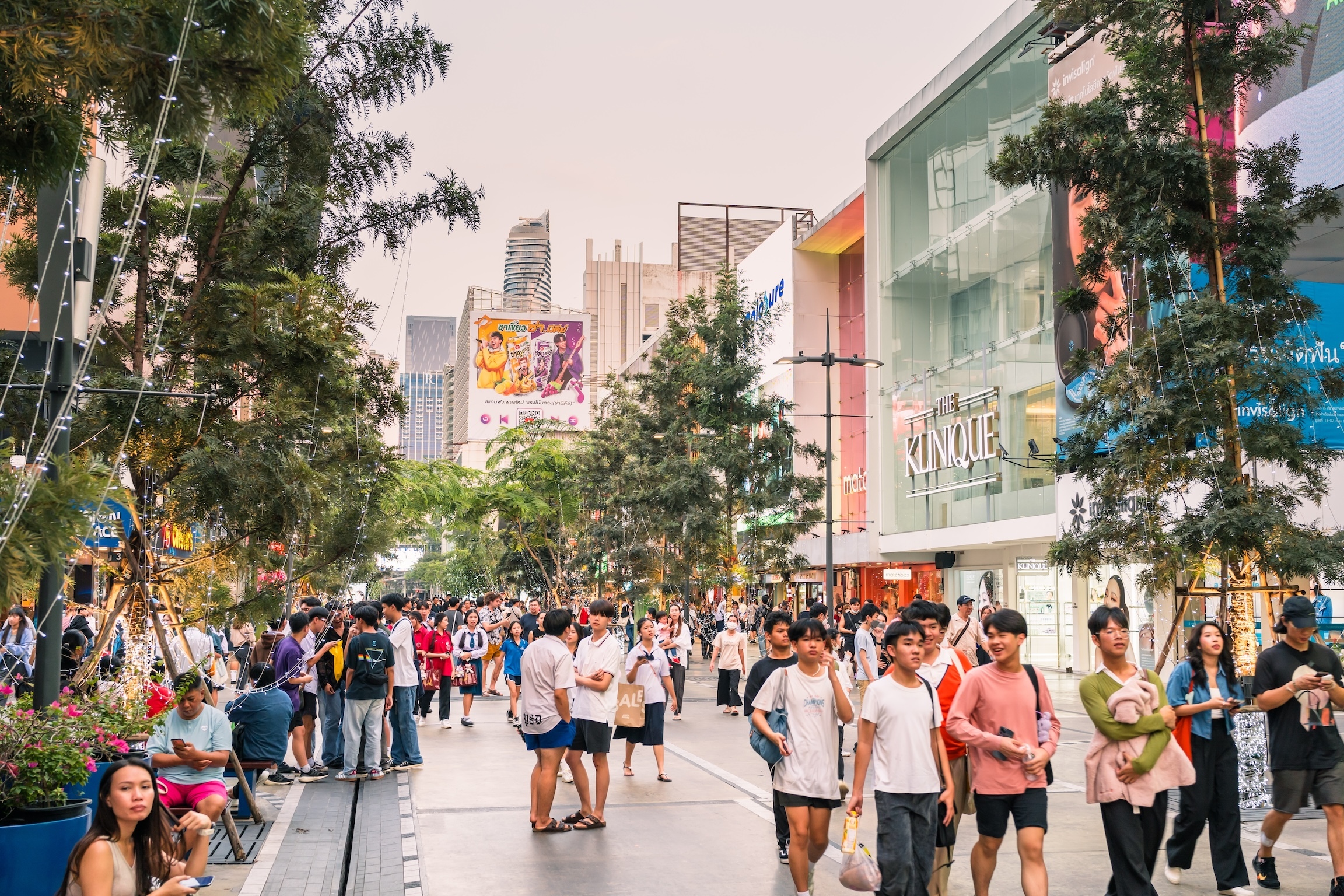Thailand Has Clamped Down On Tourist Visas, Canada Reviews Thailand Has Clamped Down On Tourist Visas, Canada Reviews