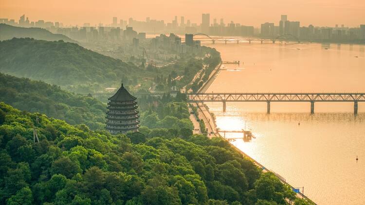 Hangzhou Qiantang Women's Half Marathon