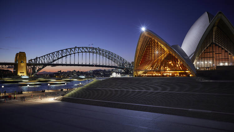 Bennelong from the outside