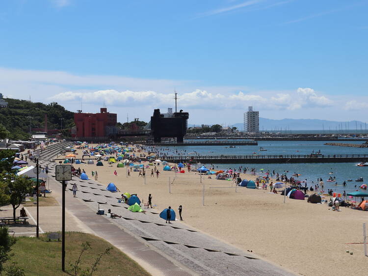 Tokimeki (Tannowa) and Hakotsukuri beaches