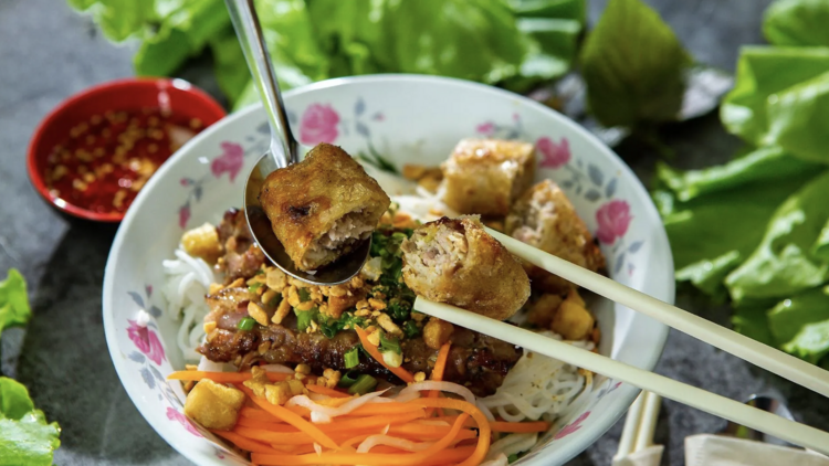 Bun Thit Nuong Chi Tuyen Bun Thit Nuong Chi Tuyen