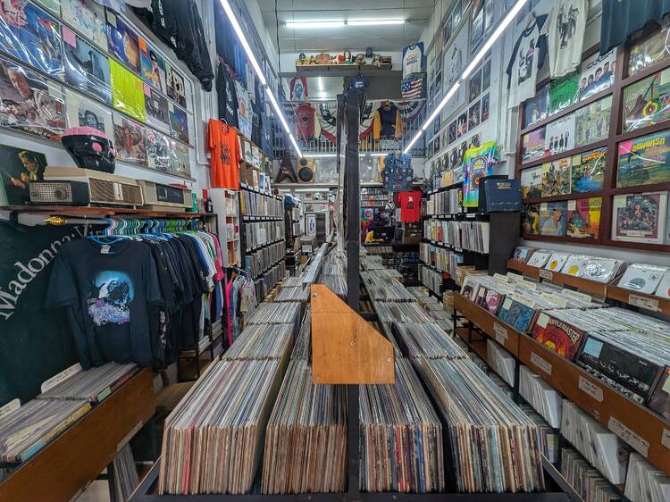 Wua Lai Record Shop