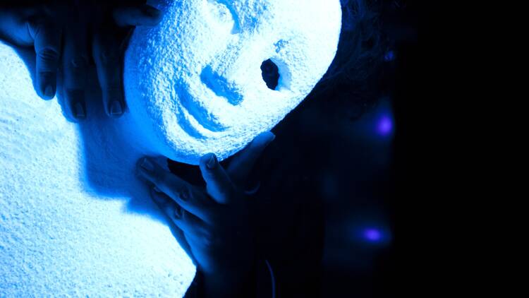 Naufus Ramírez-Figueroa. 'Illusion of Matter', 2015, vídeo. As part of BMW Tate Live, Performance Room, Tate Modern. © Naufus Ramírez-Figueroa. Photo © Tate (Brotherton Lock), 2018