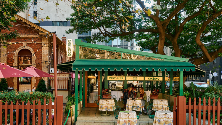 Street view of Pepe's Parlou outdoor dining area.