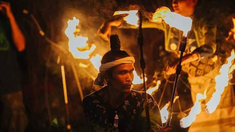 Saipa Fire Arts live fire show