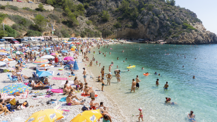 Cala Granadella (Xàbia) a l'agost
