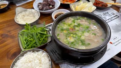 Jinsol Gukbap Dweji gukbap at Jinsol Gukbap