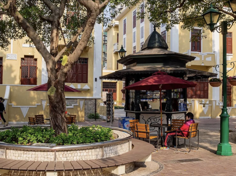 Lilau Square