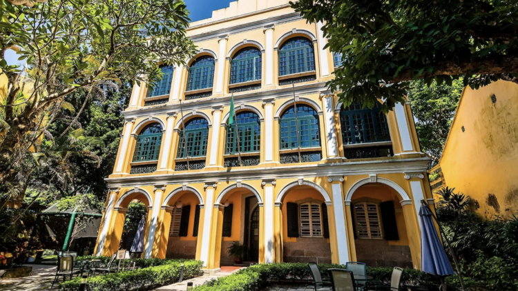 Sir Robert Ho Tung Library