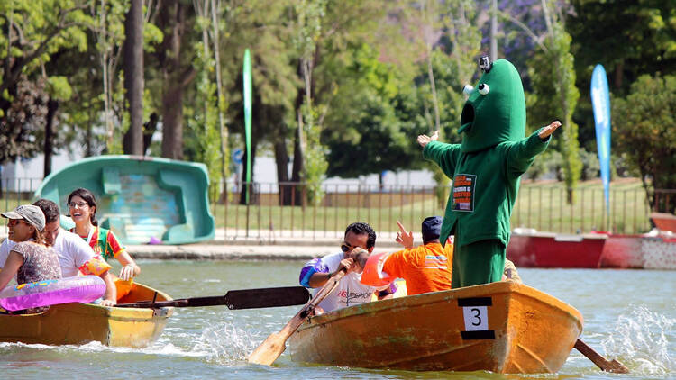 Grande Regata de Barquinhos a Remos Grande Regata de Barquinhos a Remos