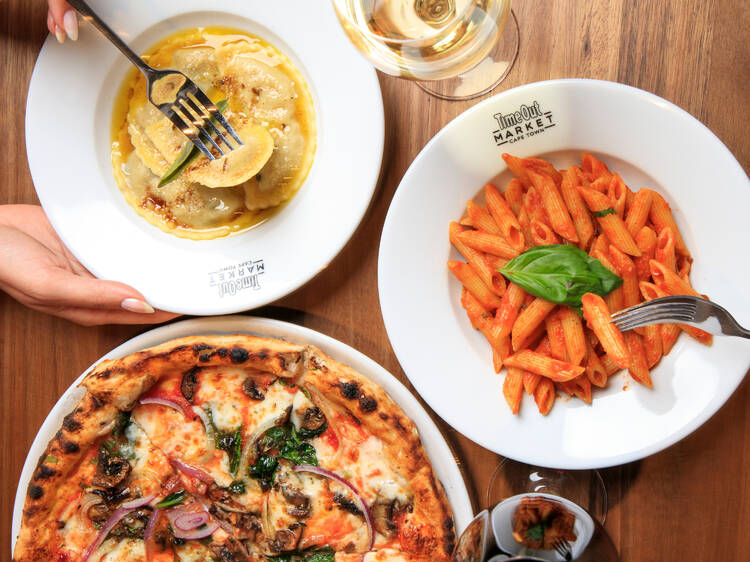 Foodie Hour for Locals - Monday to Friday