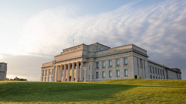 Learn about Māori culture at Auckland Museum