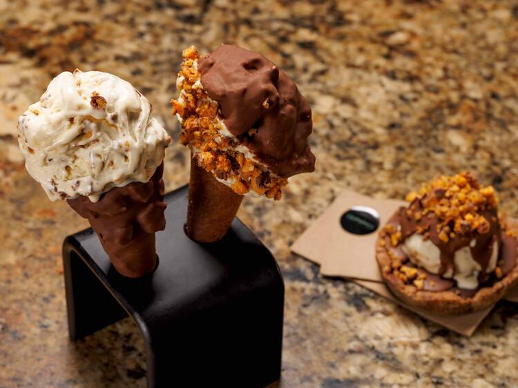 Taste the world-famous hokey pokey gelato at Giapo