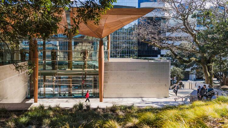 Explore Auckland Art Gallery