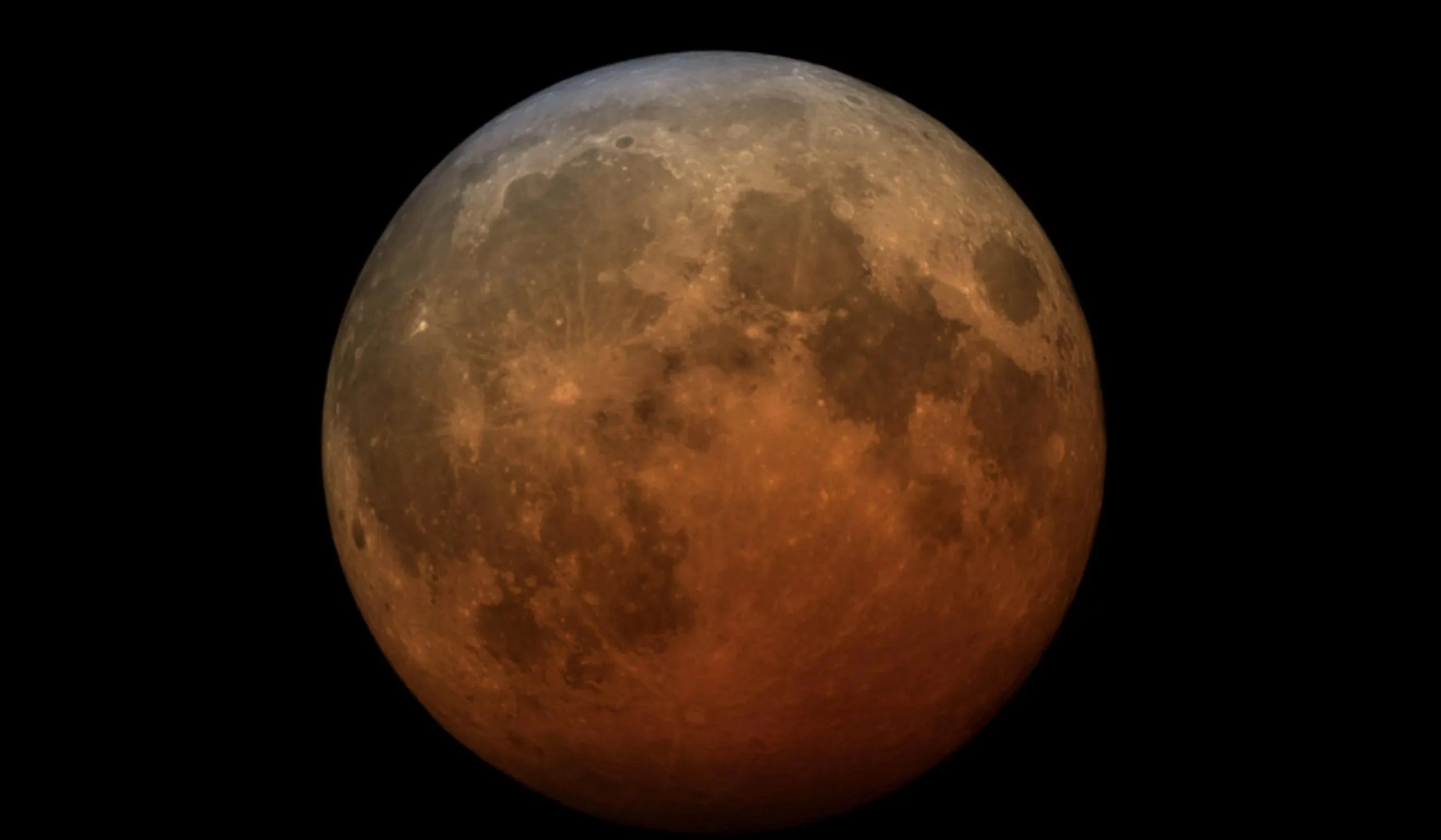 Eclipse lunar