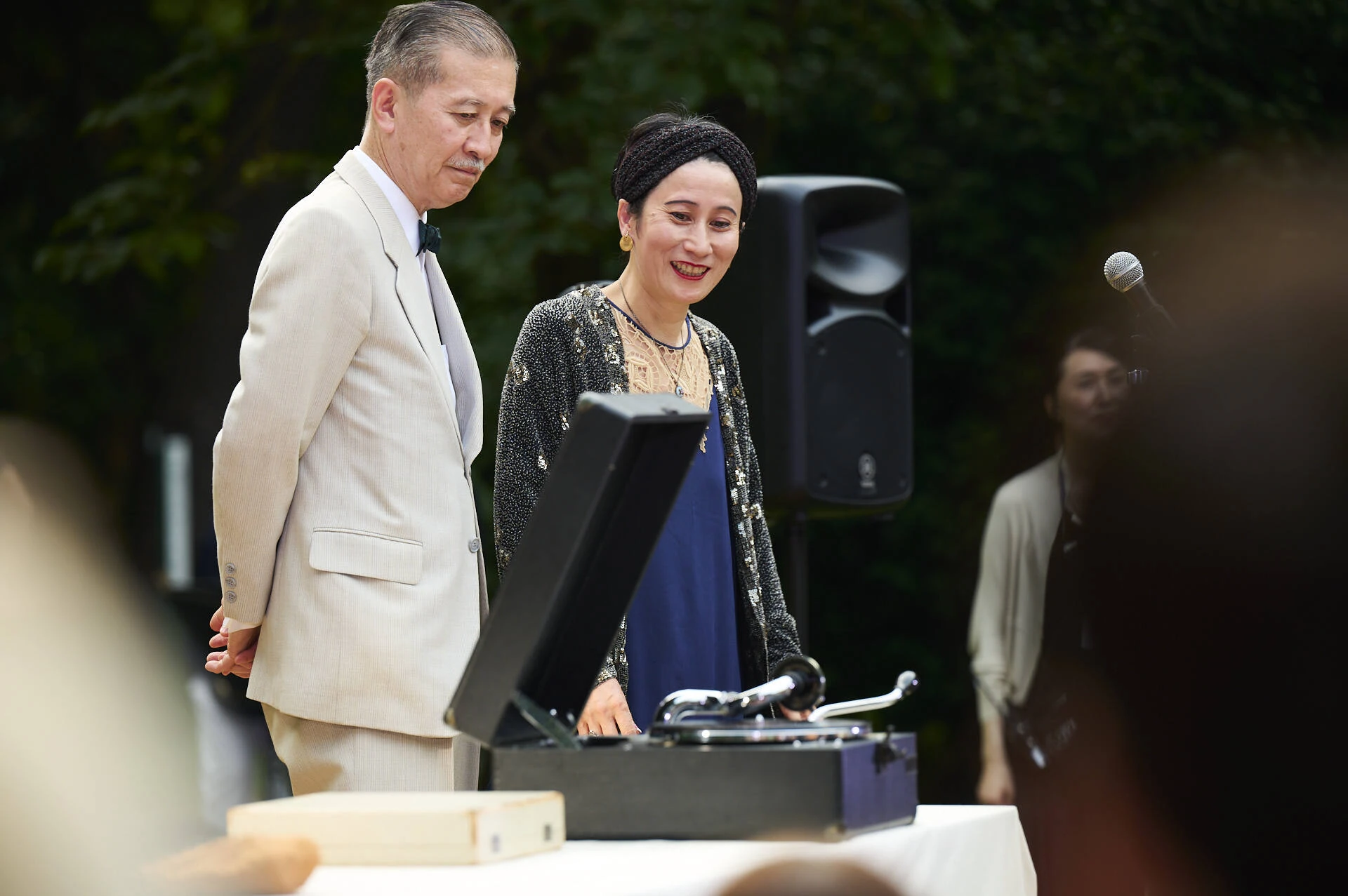 郡修彦と淺井カヨ