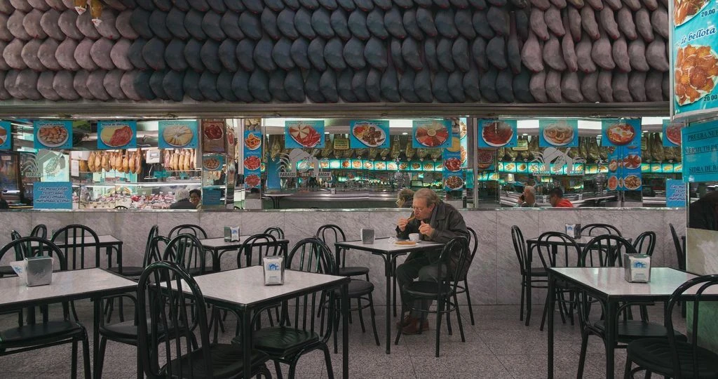 MADRID EXT. Rebel Comunication