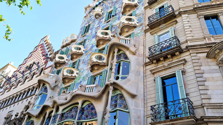 Gaze at the newly-renovated Casa Batlló