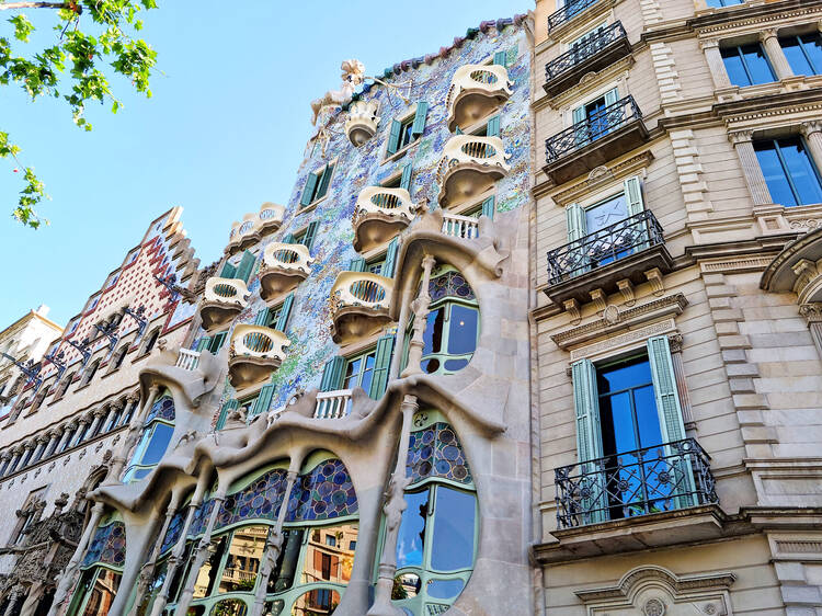 Gaze at the newly-renovated Casa Batlló