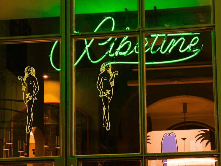 Para ligar en el hotel: Libertine Cocktail Bar at Casa Bonay