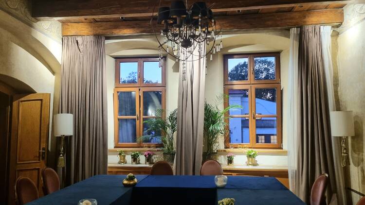 A photo of the conference room at the Rubinstein Hotel