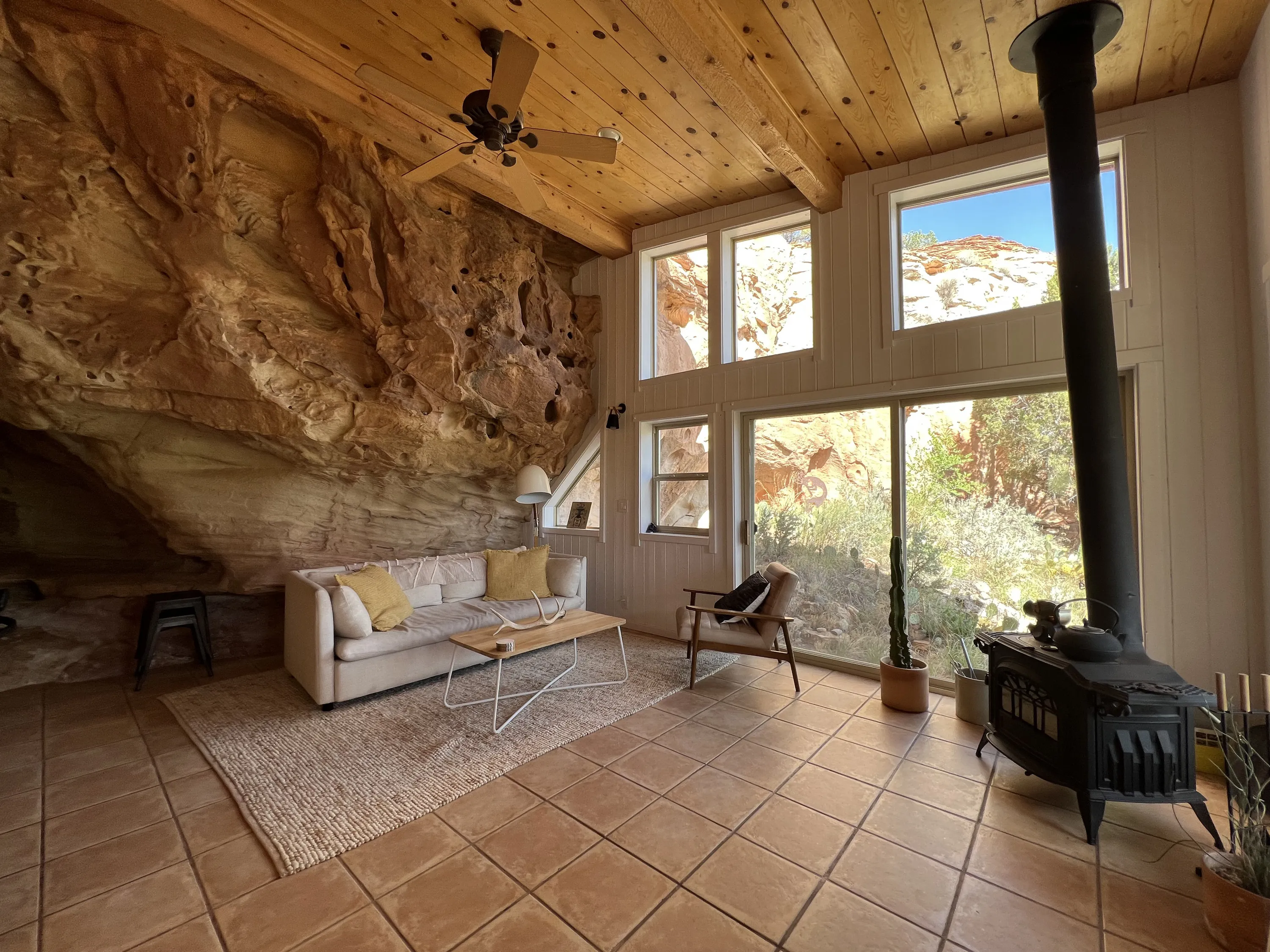 Living area of Private Sage Canyon Cliff