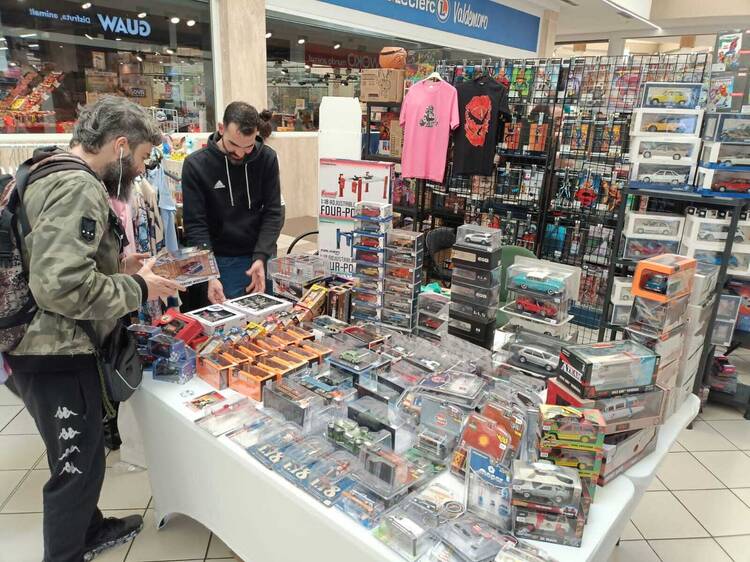 Scalextric, LEGO y un taller de espadas láser para sentirte como un jedi: vuelve este fin de semana la feria con miles de juguetes antiguos para recordar tu infancia Scalextric, LEGO y un taller de espadas láser para sentirte como un jedi: vuelve este fin de semana la feria con miles de juguetes antiguos para recordar tu infancia