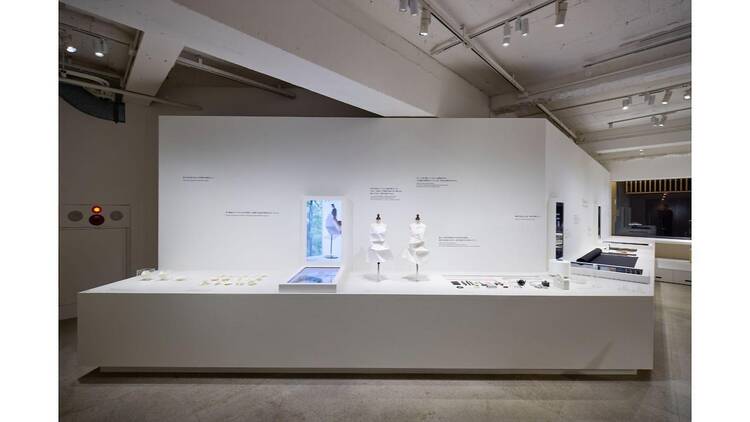 折りから生まれる かたちと思考