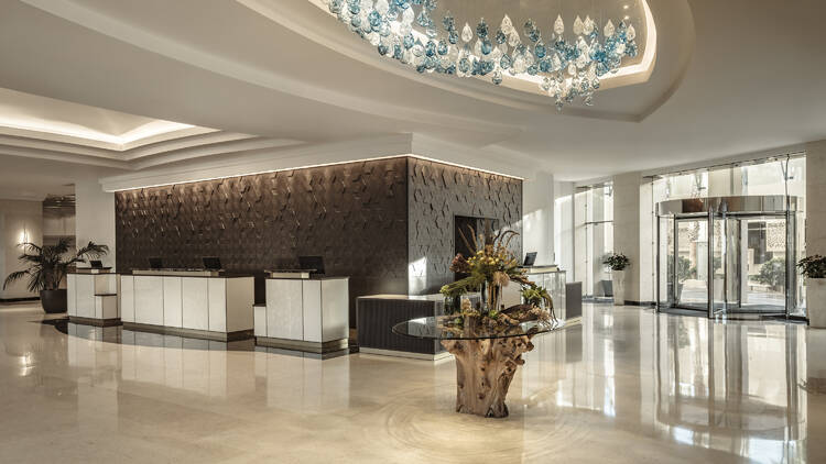 Malta Marriott lobby