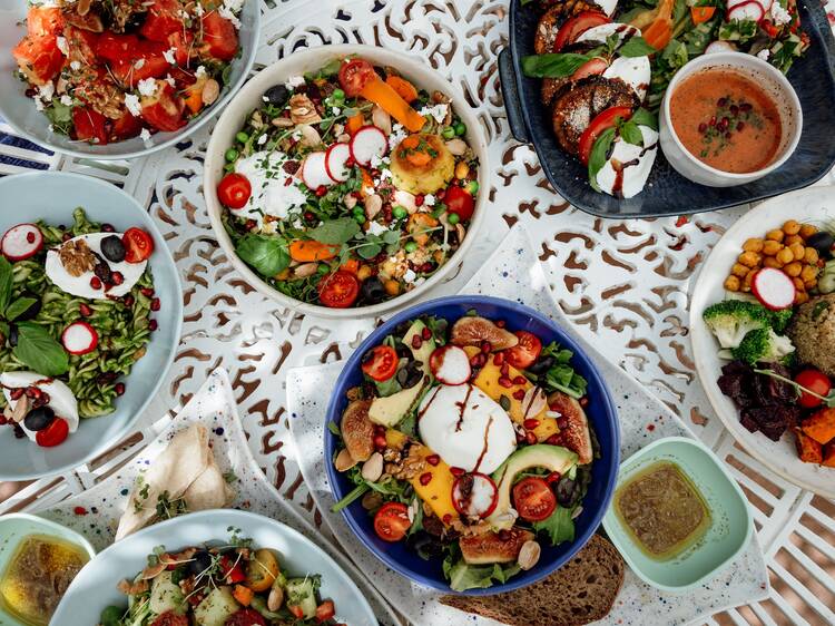 Freshness all year round: the best places to eat salads in Cascais