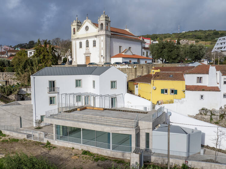 Centro Cultural e Biblioteca de Barcarena nascem em antiga cooperativa