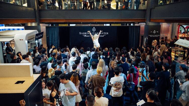 Sabrina Carpenter Pop-Up Event Sabrina Carpenter Pop-Up Event