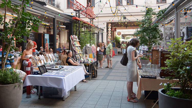 Gozsdu Weekend Market