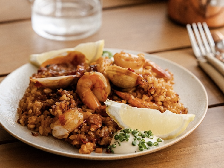 Brunch, paella and free-flow
